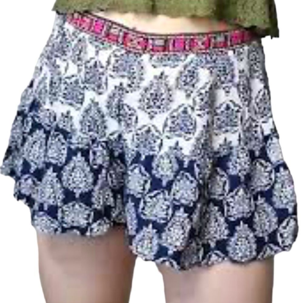 Me to We Printed Embroidered Waist Flowy Mini Pull On Shorts Medium